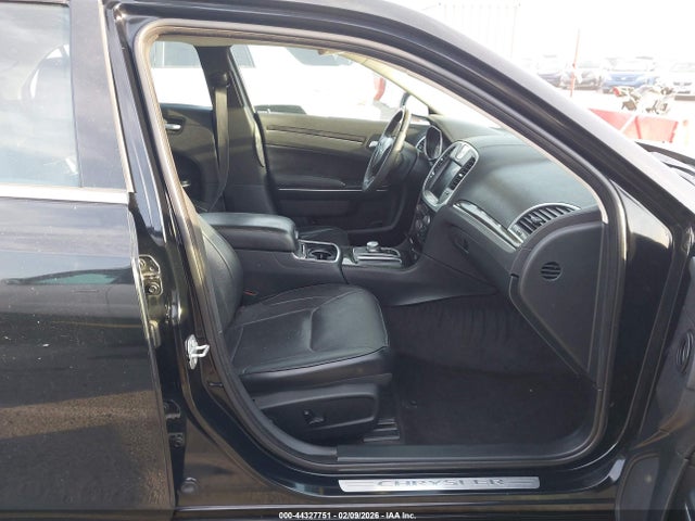 Chrysler 300C 2016 2C3CCAEG3GH324800 Image 5