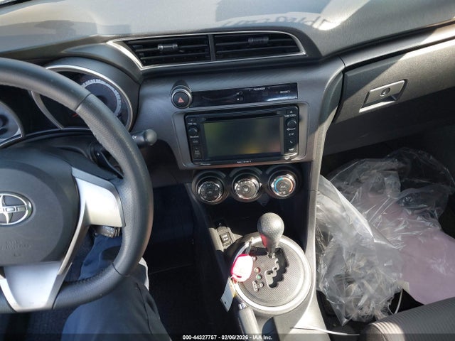 Scion TC 2015 JTKJF5C77F3095875 Image 11