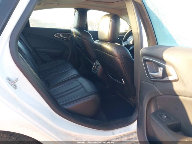 Aukcja sprzedaży 2017 Chrysler 200 Limited Platinum, vin: 1C3CCCAB9HN509948, numer aukcji: 44327765