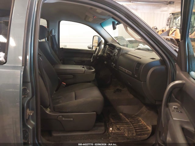 2011 CHEVROLET SILVERADO 2500HD 1GC1KXE86BF257573 Photo 4