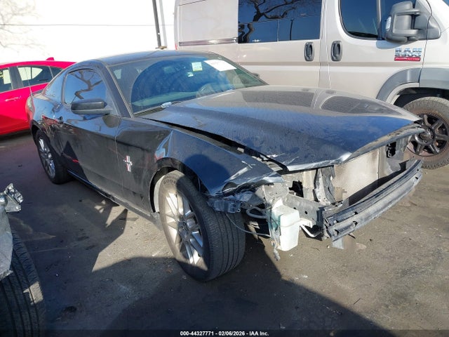 1ZVBP8AMXE5235761 Ford Mustang V6 Premium
