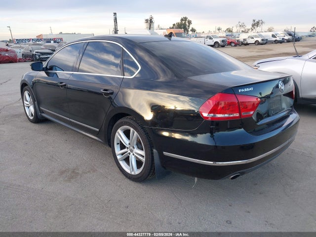 1VWCV7A3XFC067628 Volkswagen Passat 2.0l Tdi Sel Premium