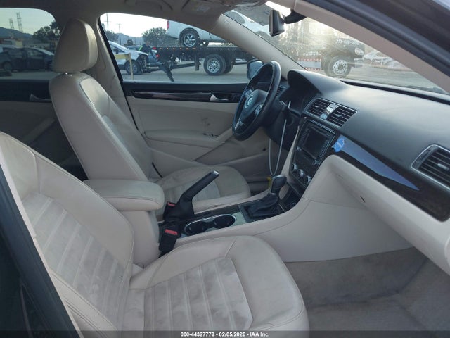 1VWCV7A3XFC067628 Volkswagen Passat 2.0l Tdi Sel Premium