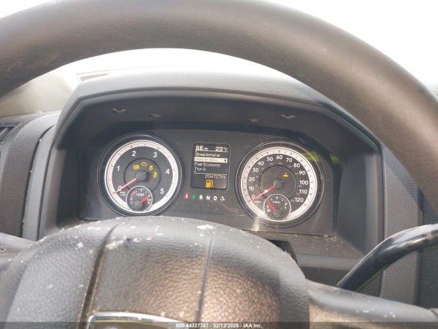 44327787 :رقم المزاد ، 3C6UR5CL6EG144303 vin ، 2014 Ram 2500 Tradesman مزاد بيع