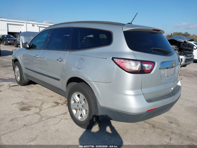 2014 CHEVROLET TRAVERSE 1GNKRFKD6EJ114305 Photo 2