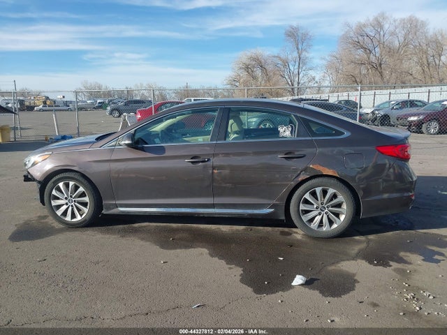Hyundai Sonata Sport 2016 5NPE34AF3GH415110 Image 14