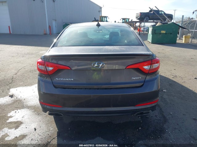 Hyundai Sonata Sport 2016 5NPE34AF3GH415110 Image 16