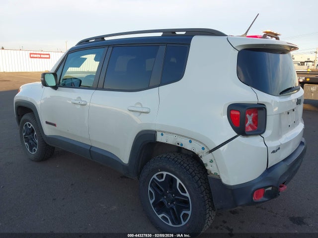 44327830 :رقم المزاد ، ZACCJBCT4GPC94518 vin ، 2016 Jeep Renegade Trailhawk مزاد بيع