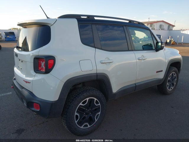 44327830 :رقم المزاد ، ZACCJBCT4GPC94518 vin ، 2016 Jeep Renegade Trailhawk مزاد بيع