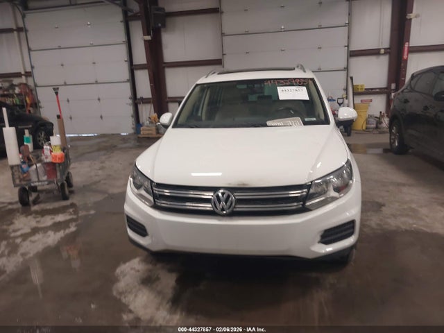 2017 Volkswagen Tiguan 2.0t Wolfsburg Edition მანქანა იყიდება აუქციონზე, vin: WVGRV7AX9HK003259, აუქციონის ნომერი: 44327857