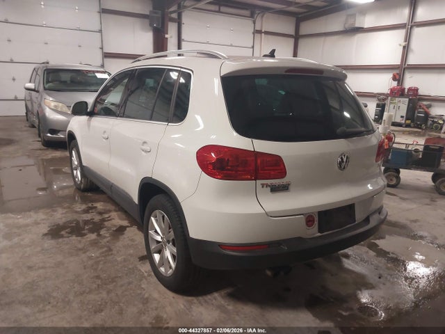 2017 Volkswagen Tiguan 2.0t Wolfsburg Edition მანქანა იყიდება აუქციონზე, vin: WVGRV7AX9HK003259, აუქციონის ნომერი: 44327857
