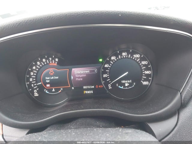 5LMTJ3DH1GUJ31011 Lincoln Mkc Reserve
