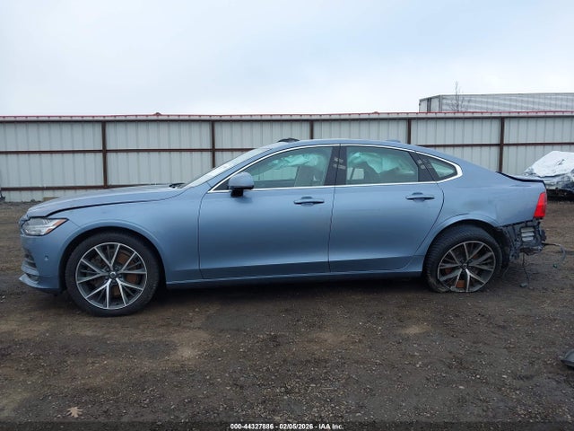 YV1A22MK9H1015201 Volvo S90 T6 Momentum