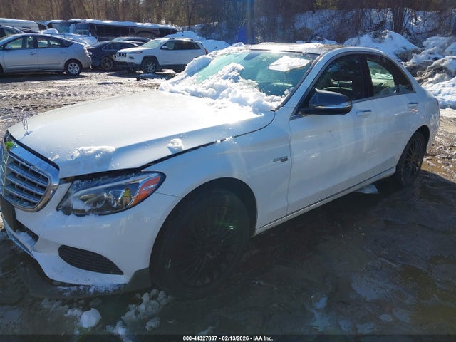 44327897 :رقم المزاد ، 55SWF4KB8FU008919 vin ، 2015 Mercedes-benz C 300 Luxury 4matic مزاد بيع