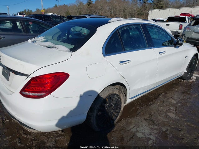 44327897 :رقم المزاد ، 55SWF4KB8FU008919 vin ، 2015 Mercedes-benz C 300 Luxury 4matic مزاد بيع