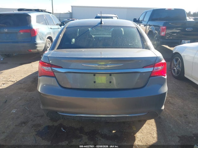 Продажа на аукционе авто 2012 Chrysler 200 Touring, vin: 1C3CCBBB6CN299861, номер лота: 44327931