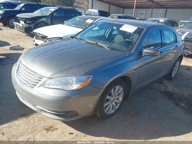 Продажа на аукционе авто 2012 Chrysler 200 Touring, vin: 1C3CCBBB6CN299861, номер лота: 44327931
