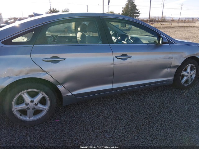5NPE24AF9FH027462 Hyundai SONATA SE
