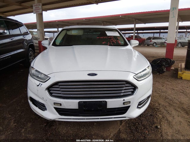 3FA6P0H75FR131169 Ford FUSION SE