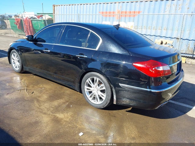 Продажа на аукционе авто 2013 Hyundai Genesis 3.8, vin: KMHGC4DD5DU247700, номер лота: 44327966