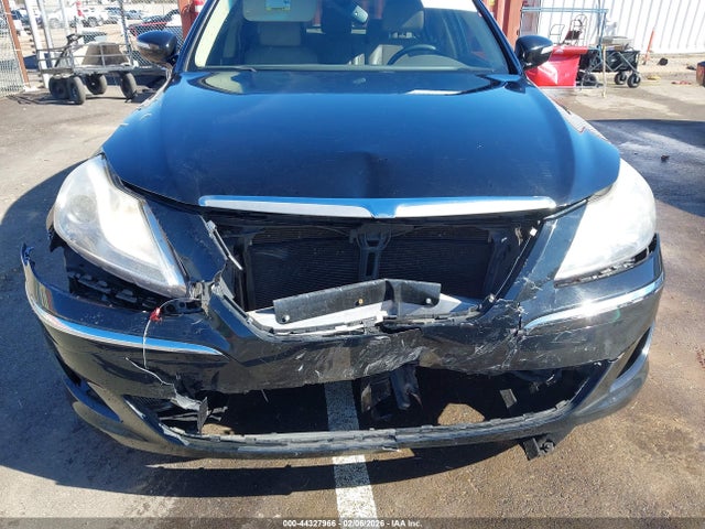 Продажа на аукционе авто 2013 Hyundai Genesis 3.8, vin: KMHGC4DD5DU247700, номер лота: 44327966