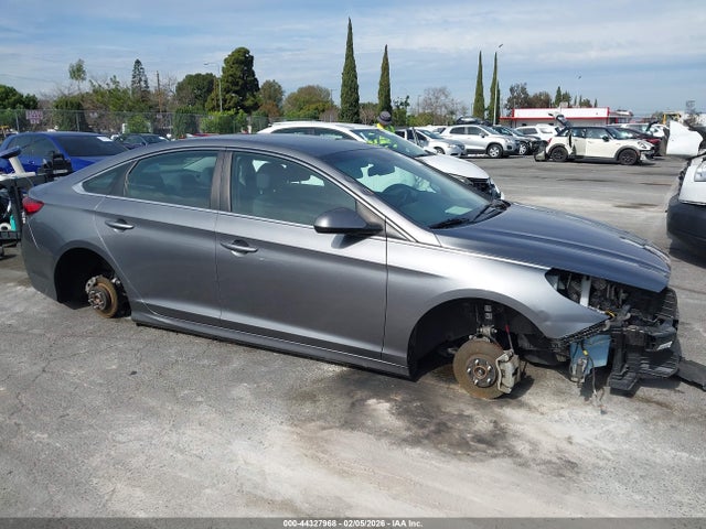 5NPE24AFXJH702972 Hyundai SONATA SE