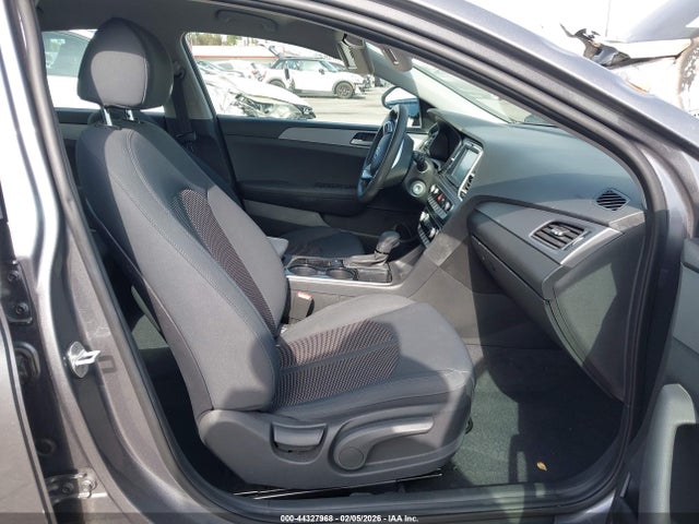 5NPE24AFXJH702972 Hyundai SONATA SE