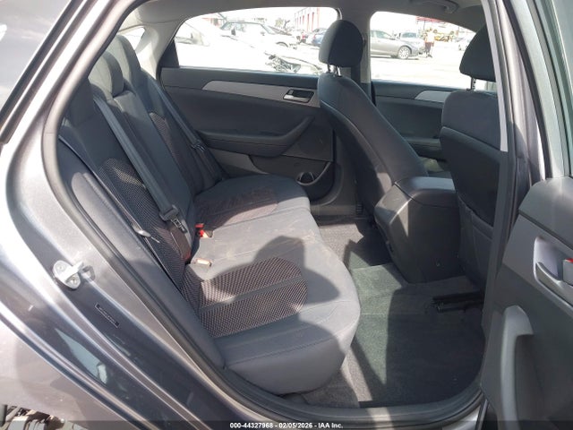 5NPE24AFXJH702972 Hyundai SONATA SE