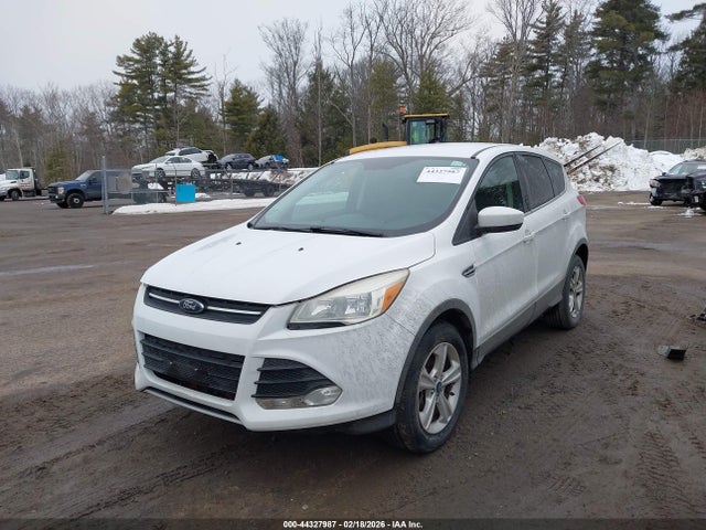 1FMCU9G92GUA22459 Ford ESCAPE SE