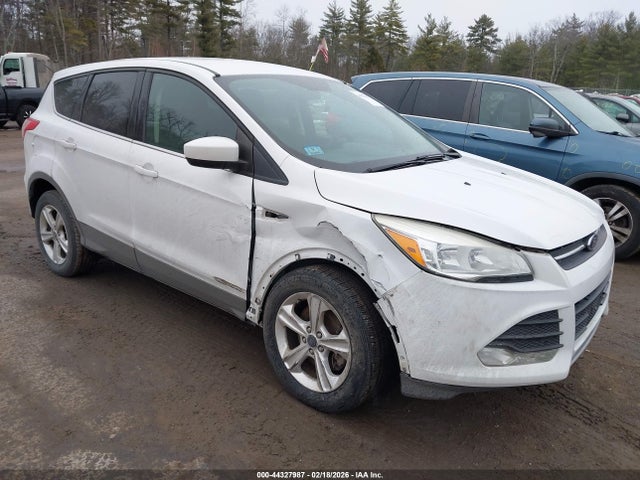 1FMCU9G92GUA22459 Ford ESCAPE SE