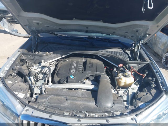 2017 BMW X5 5UXKR0C55H0U55040 Photo 9