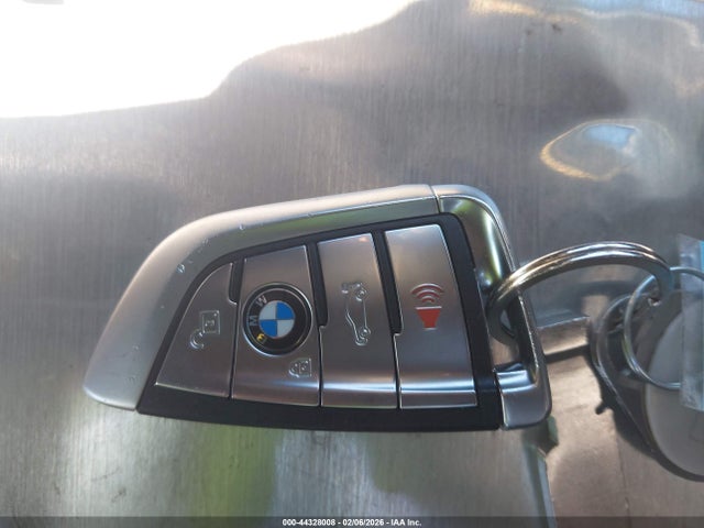 2017 BMW X5 5UXKR0C55H0U55040 Photo 10