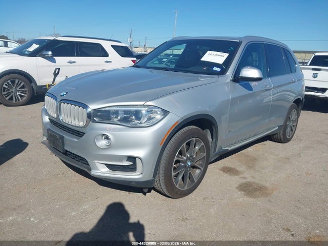 2017 BMW X5 5UXKR0C55H0U55040 Photo 1
