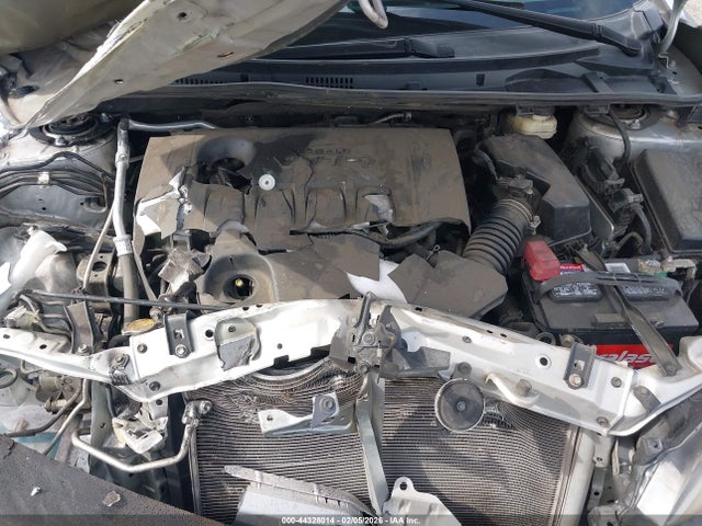 2T1BURHE0GC643949 Toyota COROLLA LE