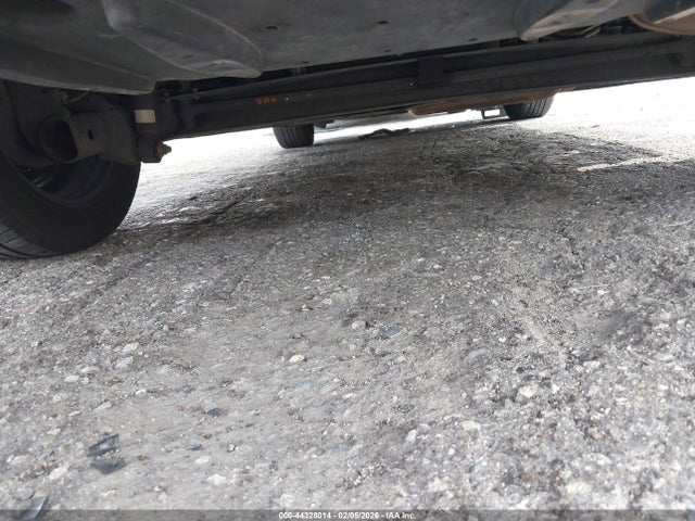 2T1BURHE0GC643949 Toyota COROLLA LE