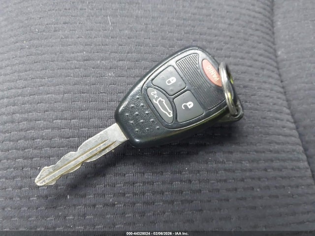 Chrysler 200 Touring 2014 1C3CCBBG9EN158474 Image 11