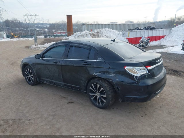 Chrysler 200 Touring 2014 1C3CCBBG9EN158474 Image 6