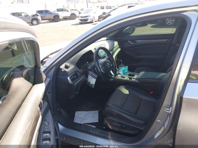1HGCV1F39KA118293 Honda Accord Sport