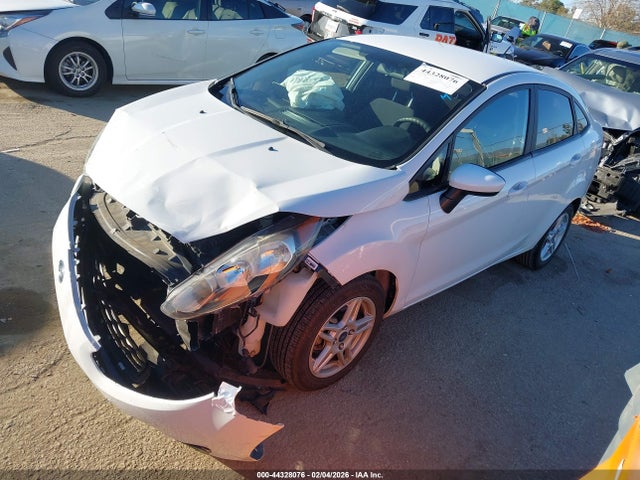 Ford FIESTA SE 2017 3FADP4BJ1HM164592 Image 2