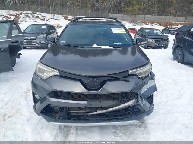 JTMNFREVXGJ061308 Toyota RAV4 SE