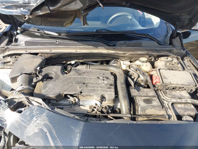 1G1ZD5ST4LF122807 Chevrolet Malibu Fwd Lt