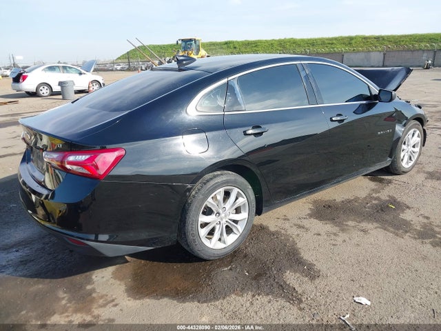 1G1ZD5ST4LF122807 Chevrolet Malibu Fwd Lt