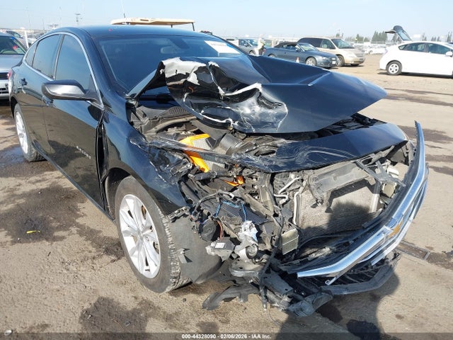 1G1ZD5ST4LF122807 Chevrolet Malibu Fwd Lt
