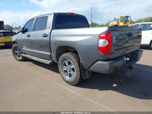 5TFEY5F12JX234919 Toyota Tundra Sr5 5.7l V8