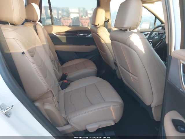 2025 CADILLAC XT6 1GYKPERS6SZ114258 Photo 7