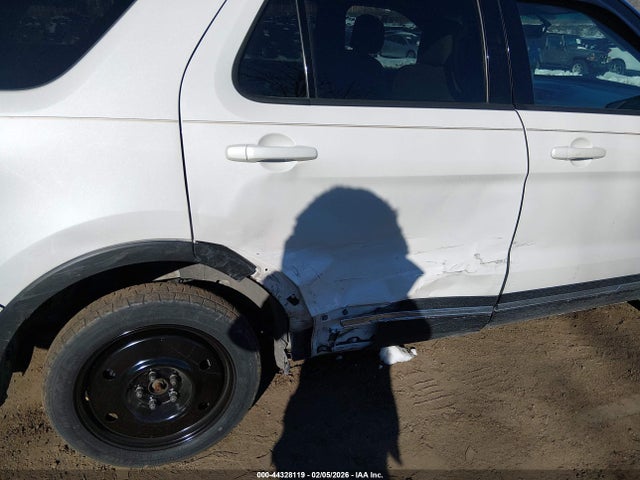 1FM5K8D81HGA53223 Ford EXPLORER XLT