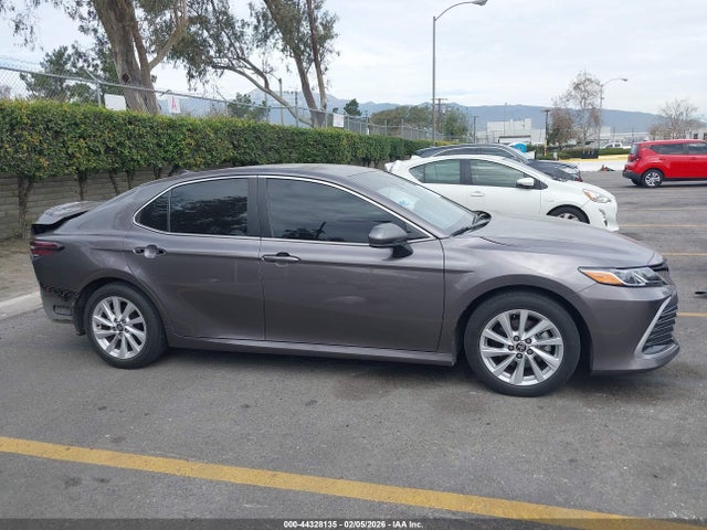 4T1C11AK0RU252817 Toyota CAMRY LE