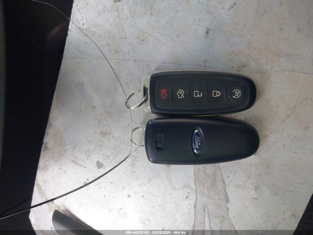 1FMCU0GD2KUA55048 Ford ESCAPE SE