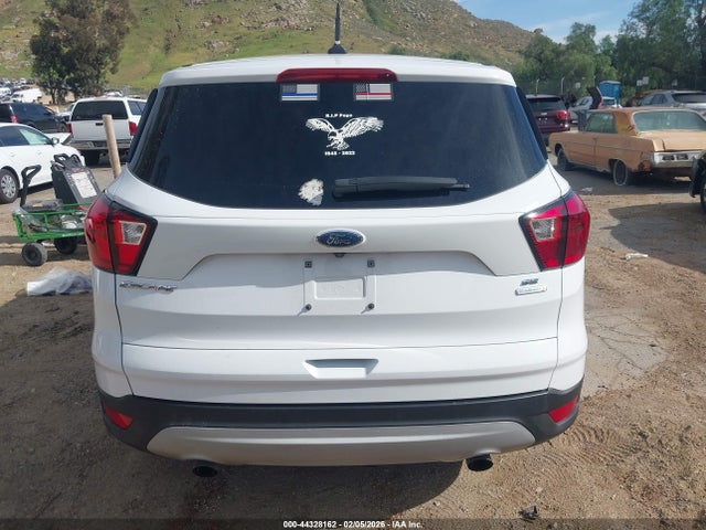 1FMCU0GD2KUA55048 Ford ESCAPE SE