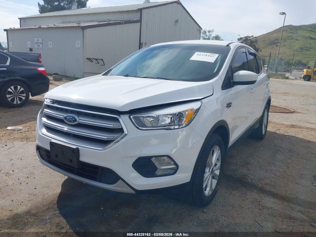 1FMCU0GD2KUA55048 Ford ESCAPE SE